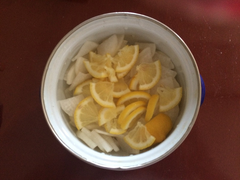 Steps for Making Lemon Pickled White Radish