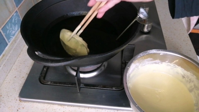 Steps for Making Tonkatsu-Style Fried Eggplant