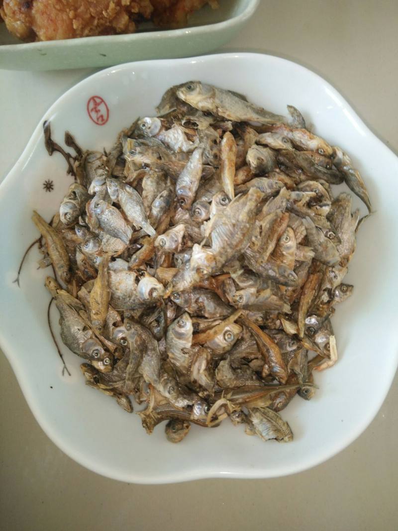 Steps for making Spicy Fried Small Fish