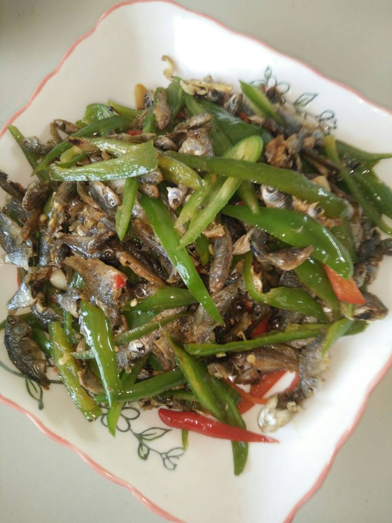 Steps for making Spicy Fried Small Fish