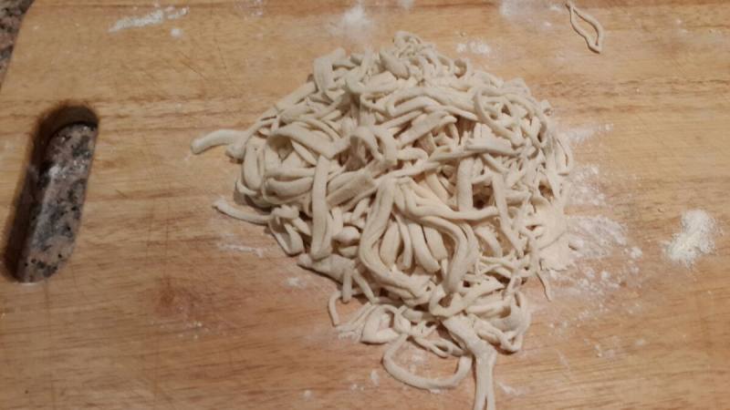 Steps for Making Lazy Handmade Noodle Soup