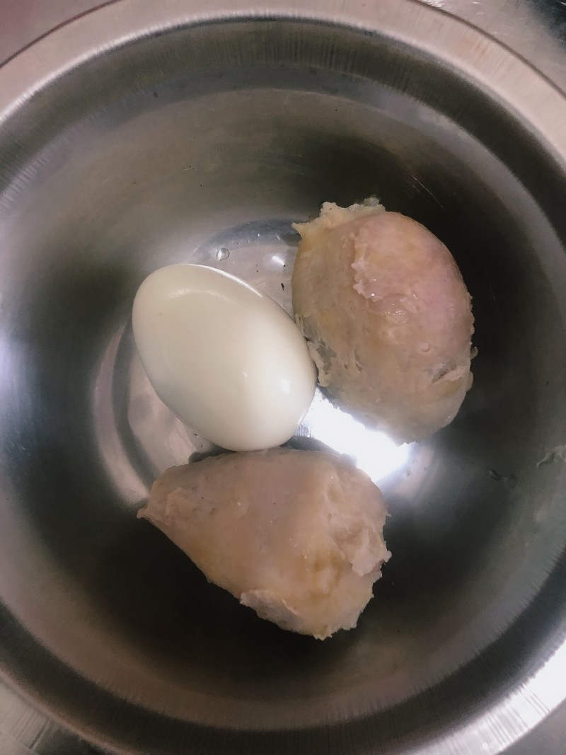 Steps for making Taro Egg Oatmeal