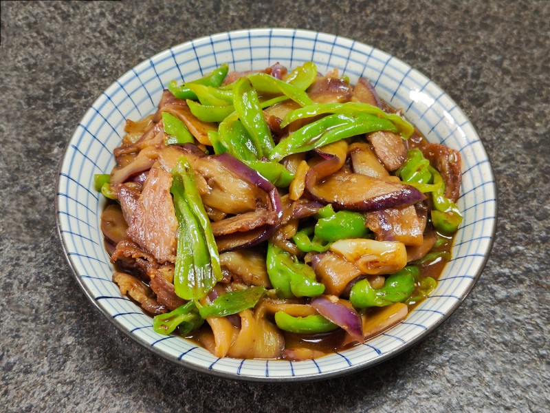 Stir-fried Eggplant with Green Peppers