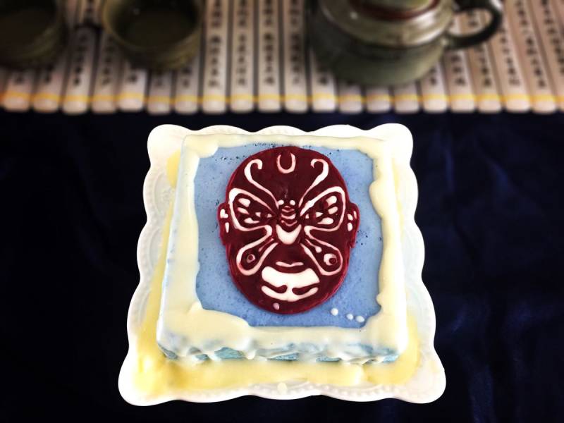 Steps to Make Beijing Opera Facial Mask Mousse Cake