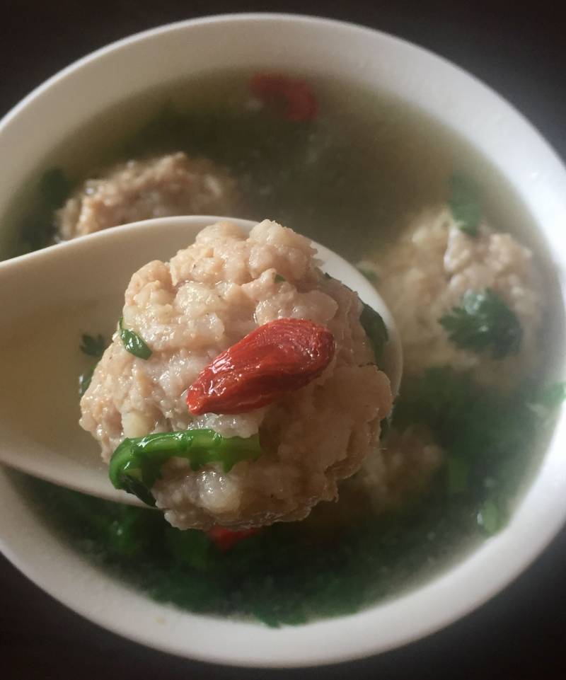 Water Chestnut and Pork Meatball Soup