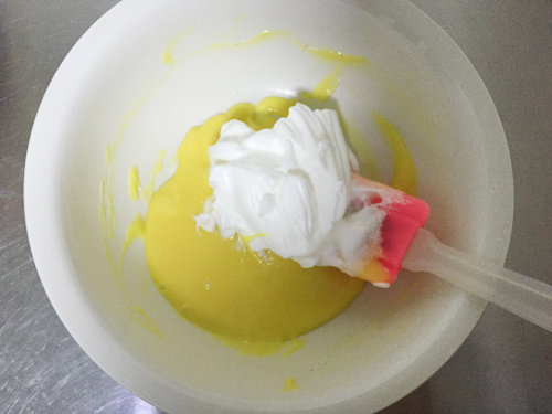 Step-by-Step Instructions for Making Delicious and Fragrant Passion Fruit Mousse