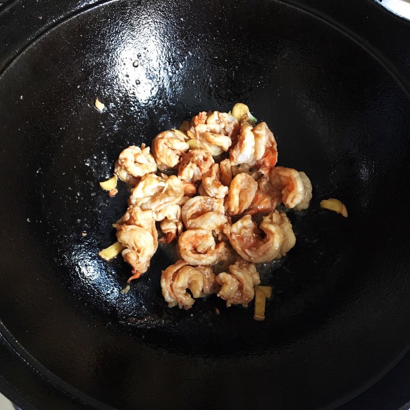 Steps for Making Green Pepper Shrimp