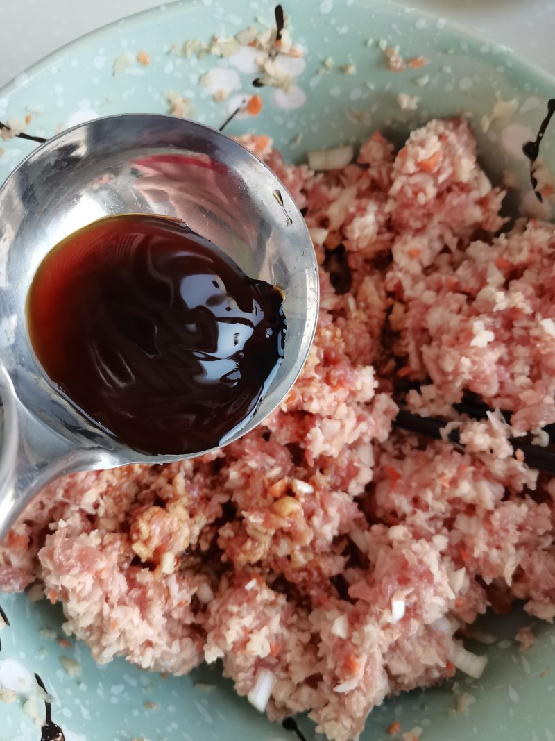 Steps for Making Crispy Lotus Root Balls