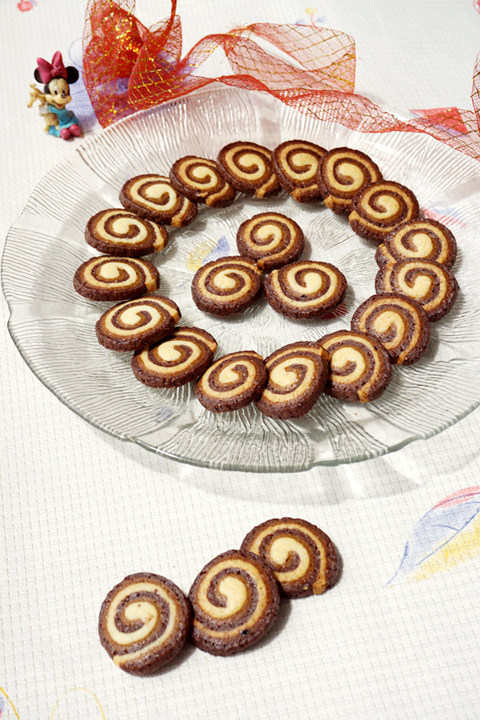 Three-color Swirl Cookies