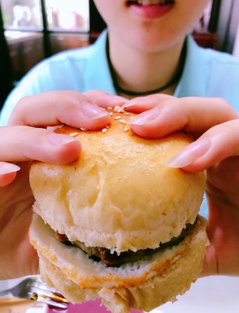 Steps to Make Beef and Egg Burger