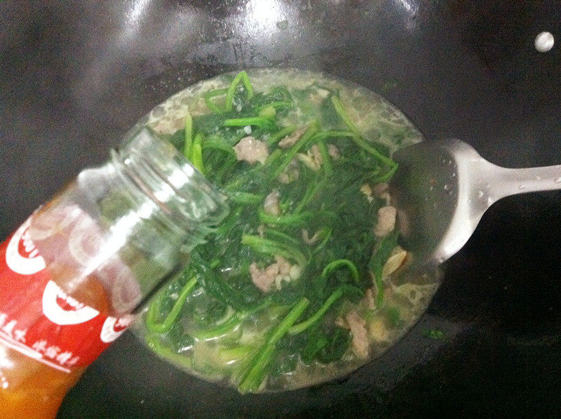 Steps for Cooking Spinach in Superior Broth