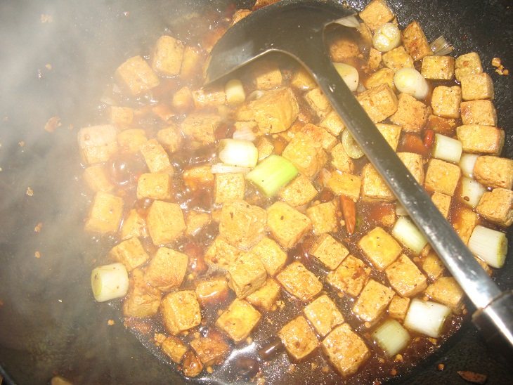 Step-by-Step Instructions for Vegetarian Kung Pao Tofu