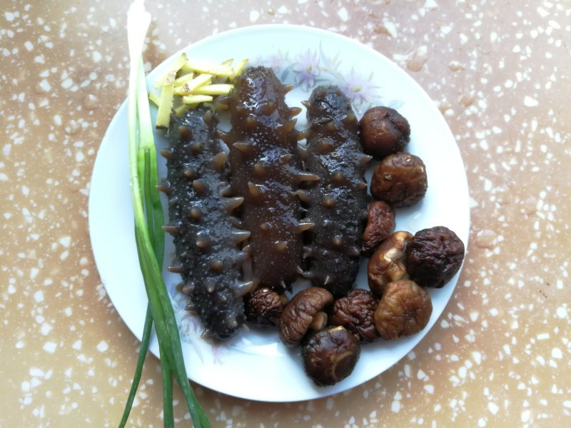 Steps for Cooking Sea Cucumber, Mushroom and Millet Porridge