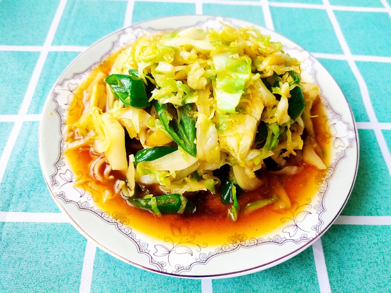 Spicy Stir-Fried Cabbage