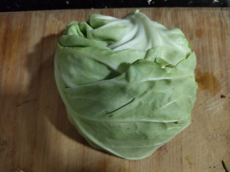 Steps for Making Spicy Stir-Fried Cabbage