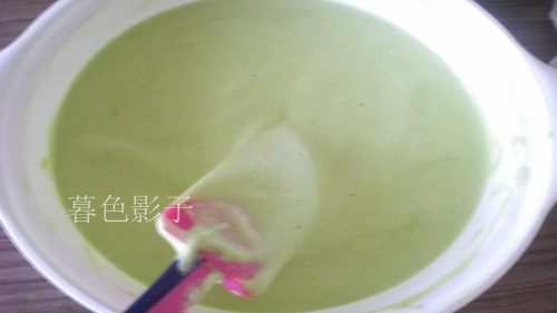 Celery Juice Cake Roll Step-by-Step