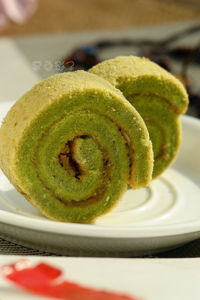 Celery Juice Cake Roll Step-by-Step