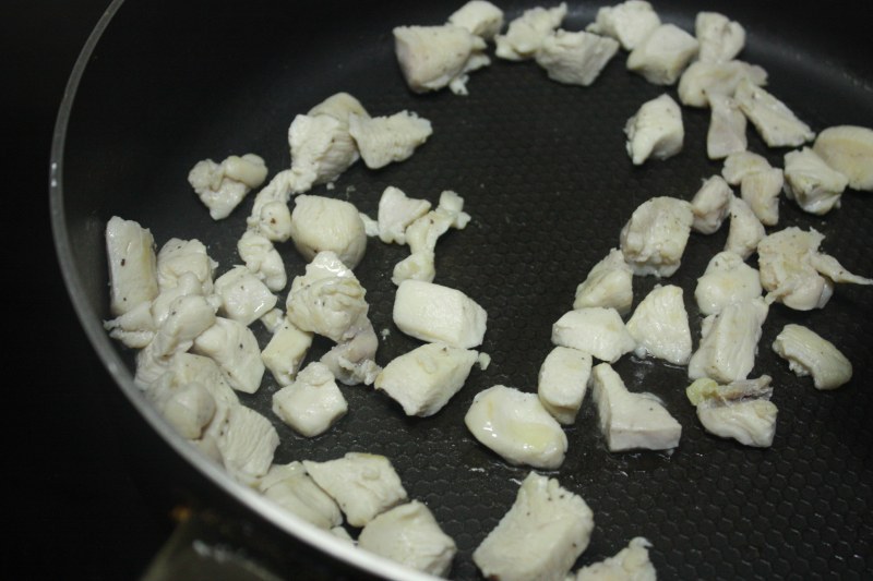 Steps to Make Chickpea and Quinoa Chicken Breast Salad