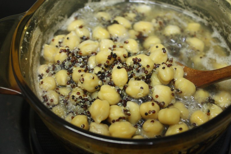 Steps to Make Chickpea and Quinoa Chicken Breast Salad