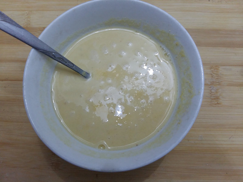 Steps for Making Cornmeal Porridge