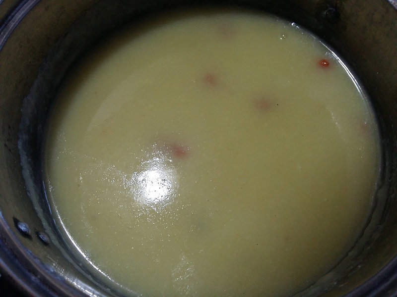 Steps for Making Cornmeal Porridge