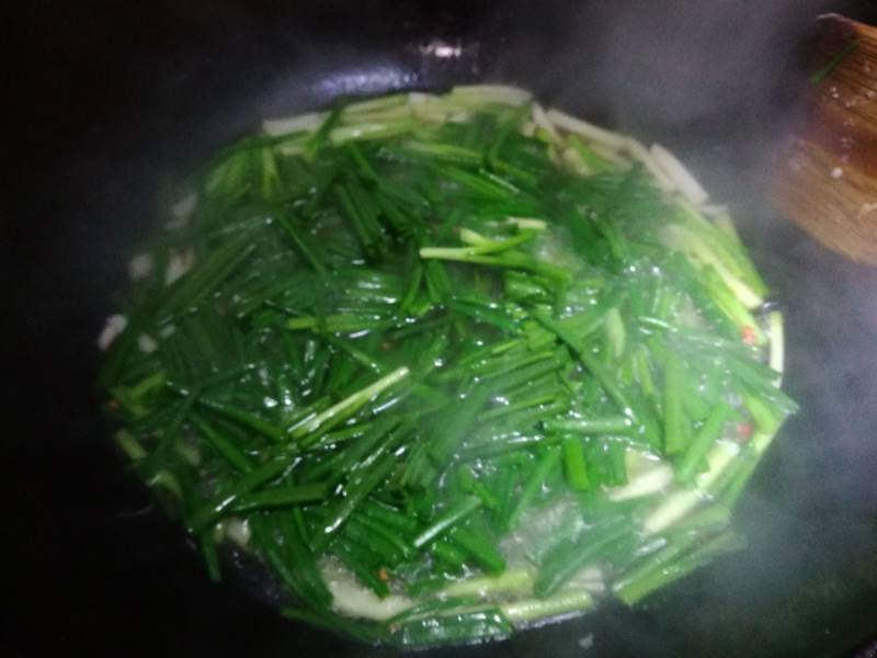 Steps to make Douchi Scallion Soup