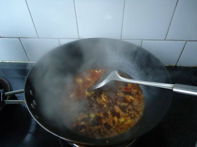 Steps for Cooking Dry-fried Yellow Croaker