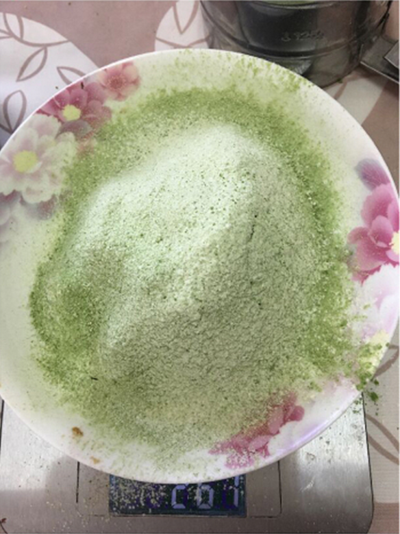 Steps for Making Matcha Flower Puff Cake