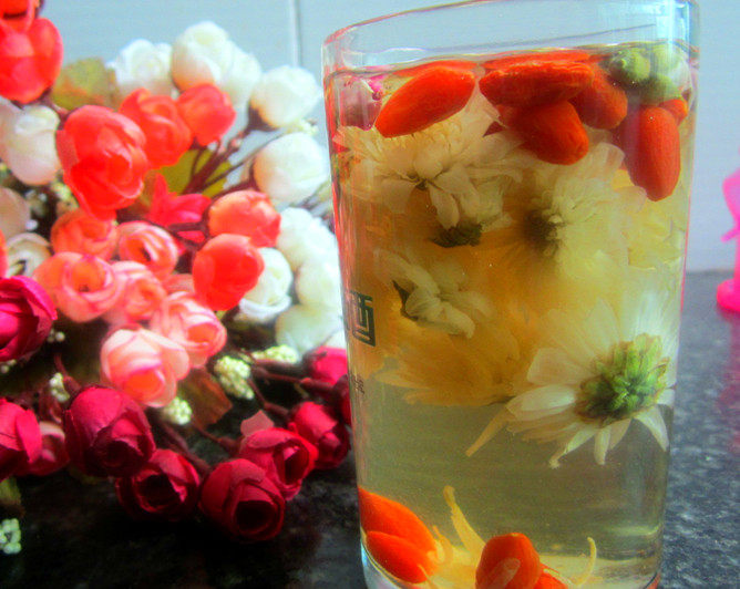 Chrysanthemum and Goji Berry Tea - Liver Nourishing and Eye Brightening Preparation Steps