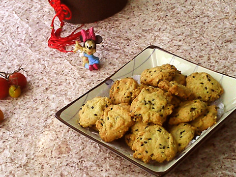 Black and White Sesame Cookies