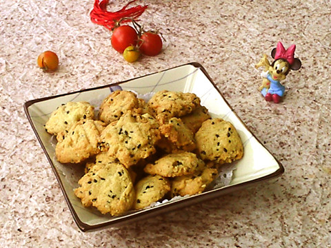 Black and White Sesame Cookies