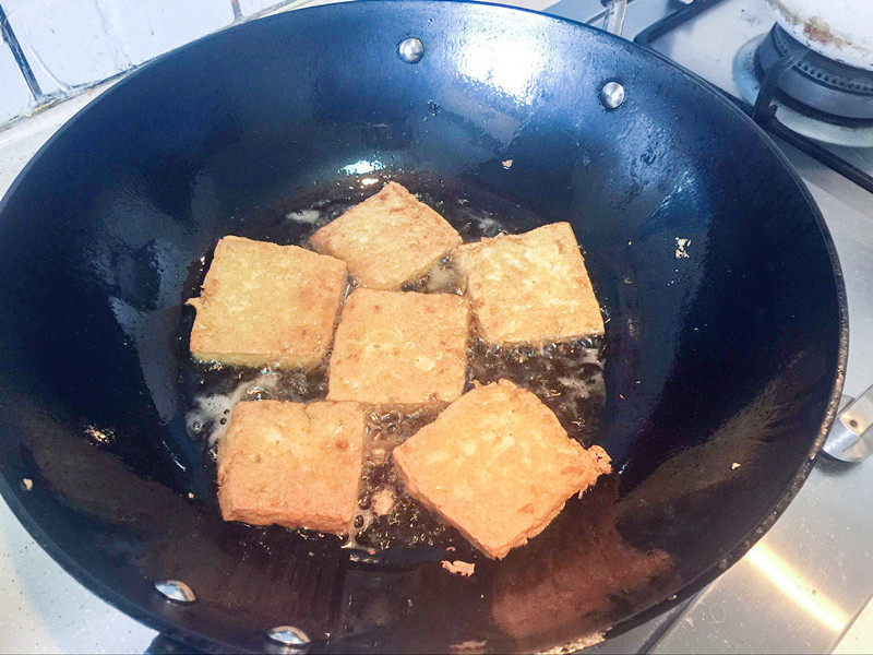 Steps for Making Bazhen Tofu Casserole