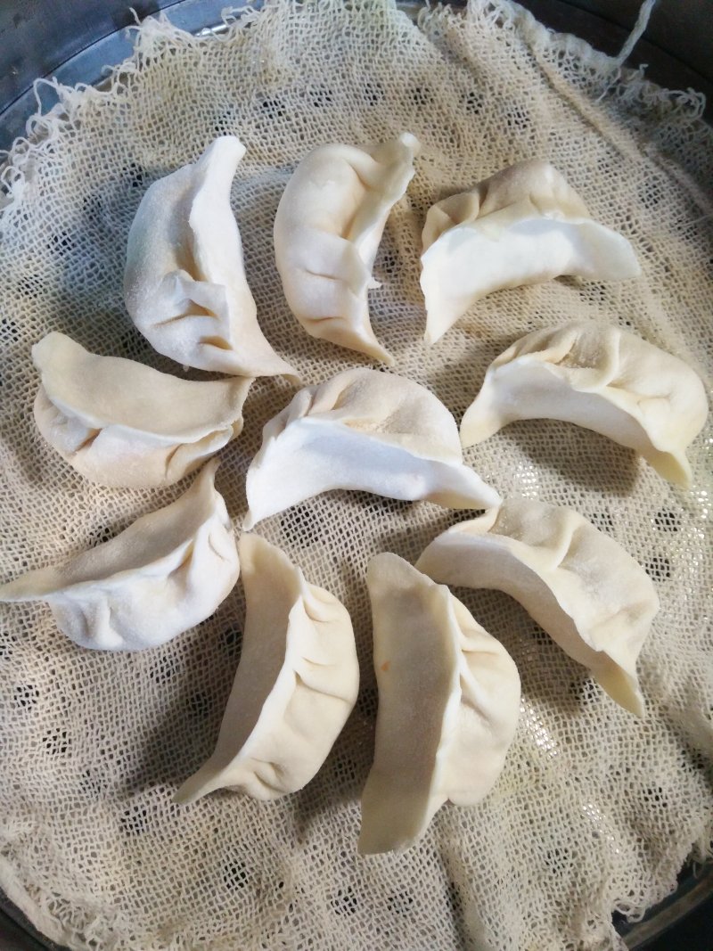 Steps for Making Radish and Pork Steamed Dumplings