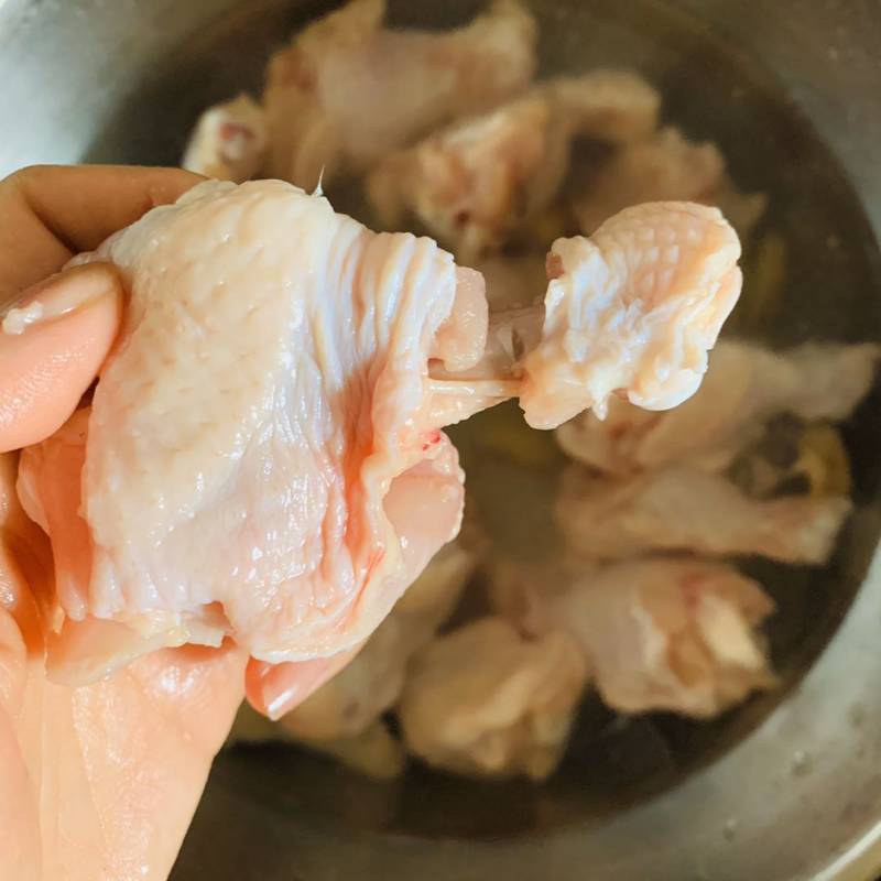 Steps for Cooking Bang Bang Hammer Chicken Wings - Perfect for a Picnic