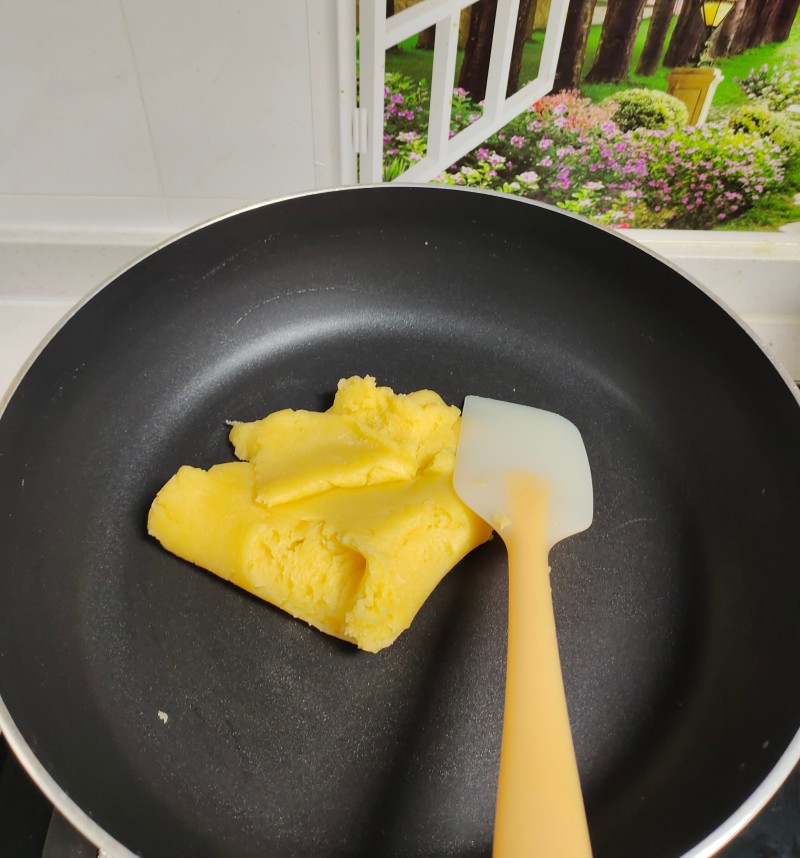 Steps for Making Homemade Cream Puffs