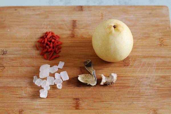 Steps to Make Steamed Pear with Rock Sugar