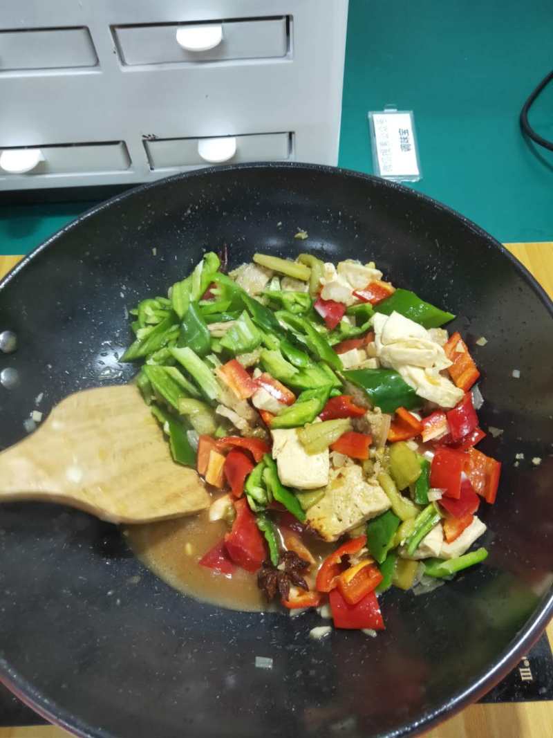 Steps for Cooking Braised Eggplant with Tofu