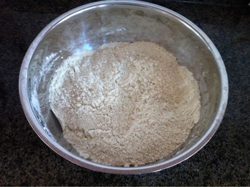 Steps for Making Black Bean Flour Steamed Buns