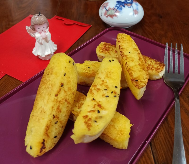 Egg Milk Sesame Steamed Bun Strips