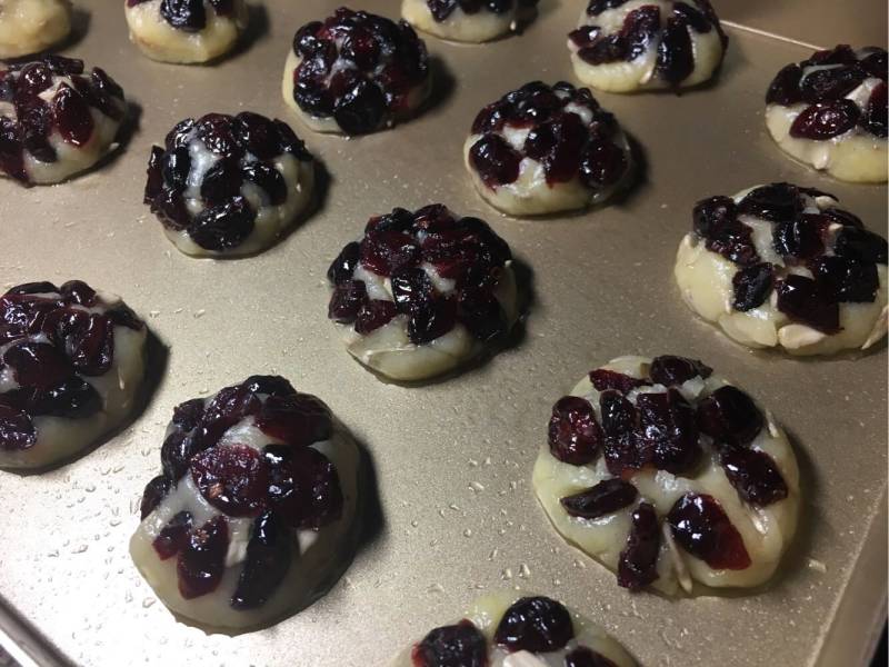 Cranberry Crisps Making Steps