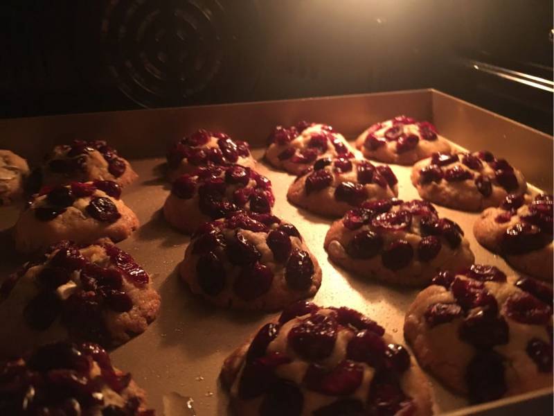 Cranberry Crisps Making Steps