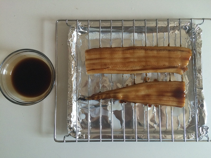 Steps for Making Japanese Grilled Eel