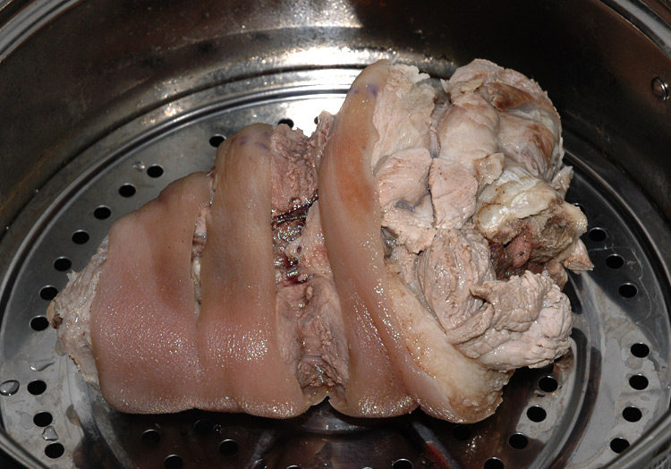 Steps to Cook Dongpo Pork Knuckle