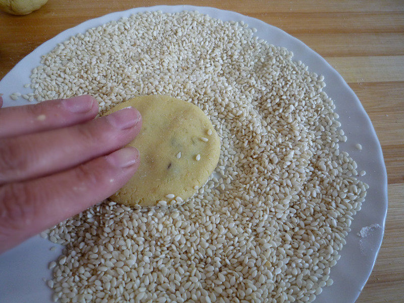 Step-by-Step Sesame Sweet Potato Cakes