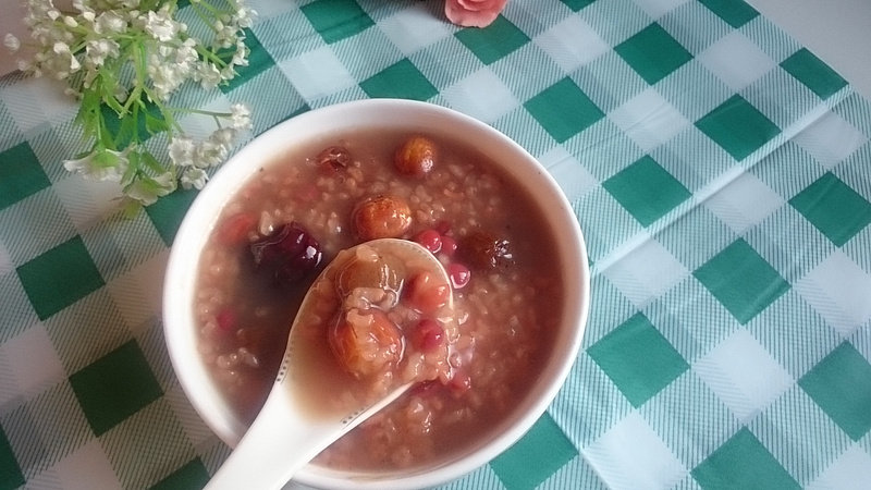 Longan Lotus Seed Eight Treasure Porridge