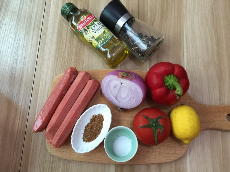 Steps for making Salsa Hot Dog Sandwich