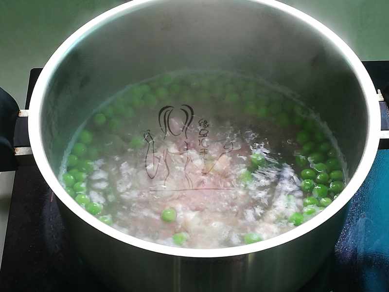 Steps to Cook Pea and Fresh Shrimp Soup