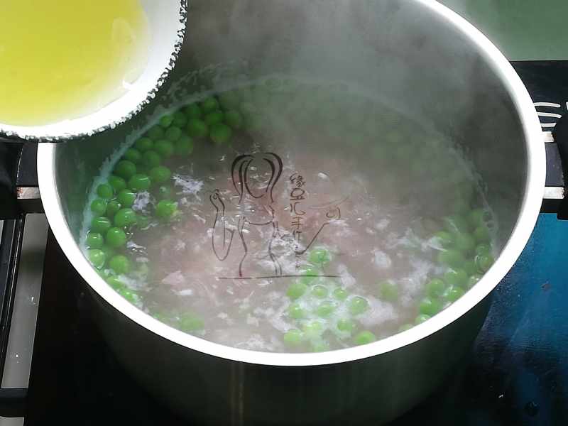 Steps to Cook Pea and Fresh Shrimp Soup