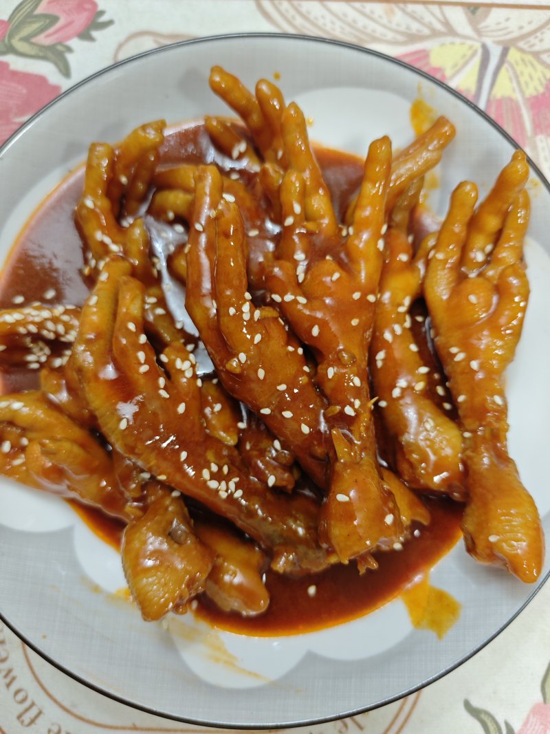 Steps for Cooking Korean-style Chicken Feet