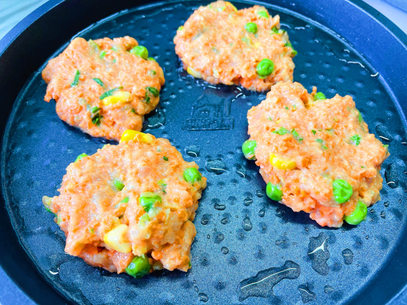 Steps for Cooking Chicken and Vegetable Patty